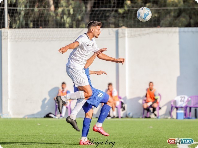 גל בכר מעל כולם. משחק טוב של הכח (מאיה לוי)